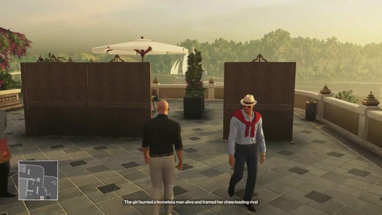 Hitman: Game of The Year Edition xbox - Agent 47 walking past a man in a hat